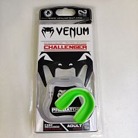 Капа Venum Challenger бело-зеленый 05977