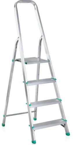 Стремянка алюминиевая Rigger 4 ступени 82 см 100204 Стремянка алюминиевая Rigger 4 ступени 82 см 100204
