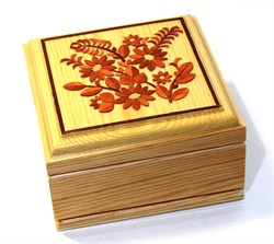 Шкатулка инкруст соломкой 120х120х60 мм И-4 "Н"