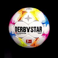 Мяч футбольный №4 DERBYSTAR Bundesliga 05358