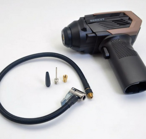 Насос для мячей аккумуляторный Berkut DAC-300 996356 фото 3