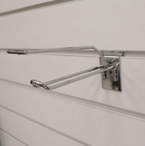 Крючок на эконом-панель двойной с ценникодержателем 15 см 996122