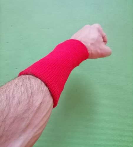 Напульсник широкий 1 шт красный 142-8 (142-9) 185654