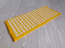 Аппликатор игольчатый (коврик с поролоном) 260х560 мм желтый 998322