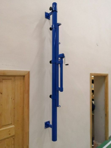 Стойки волейбольные пристенные с ползунком и механизмом натяжения 995344