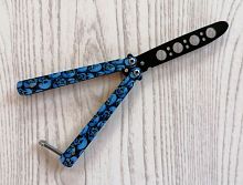 Макет ножа Бабочка металл на винтах (затупленный) 17 см Черепа синий 312072