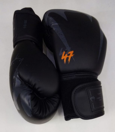 Перчатки боксерские 10 унц Venum АК47 черный 06621 фото 3