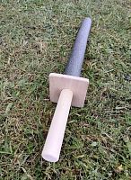 Меч поролоновый с деревянным сердечником и гардой 80 см 995625