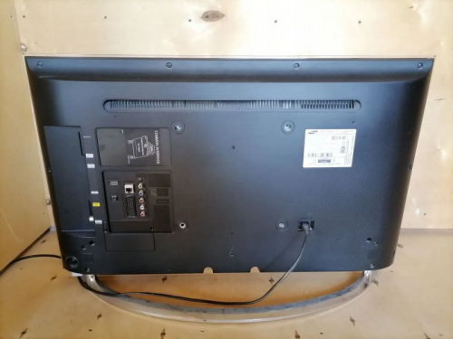 LED Телевизор Samsung 32" UE32f4500ak Smart TV 995348 фото 3