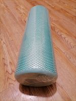 Ролик массажный для йоги 45*15 см бирюзовый цельный EasyFit 02055