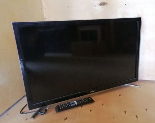 LED Телевизор Samsung 32" UE32f4500ak Smart TV 995348 фото 2