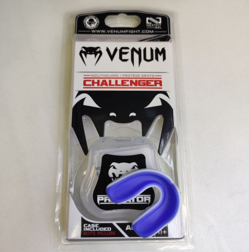 Капа Venum Challenger бело-синий 05978