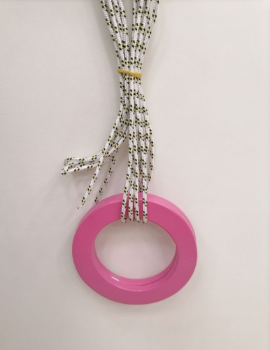 Кольца гимнастические дерево розовый 16 см 998257