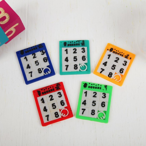 Игра Пятнашки пластик 5,5х4,5 см "Цифры" 3101236