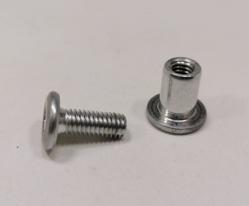 Запчасть для самоката ось с болтом 2,4 см 995842 Запчасть для самоката ось с болтом 2,4 см 995842