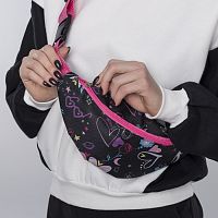 Сумка на пояс чёрный/белый/розовый сердце 4245139