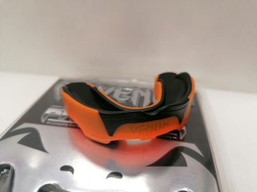 Капа Venum Predator черно-оранжевая 02124 Капа Venum Predator черно-оранжевая 02124