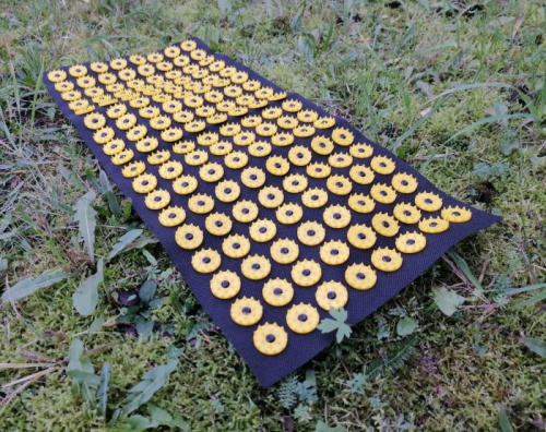 Аппликатор игольчатый (коврик) 260х560 мм черно-желтый 995700