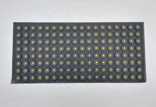 Аппликатор игольчатый (коврик) 260х560 мм черный с желтой сердцевиной 996843