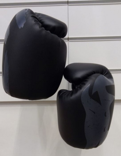 Перчатки боксерские 10 унц Venum АК47 черный 06621 фото 2 Перчатки боксерские 10 унц Venum АК47 черный 06621 фото 2