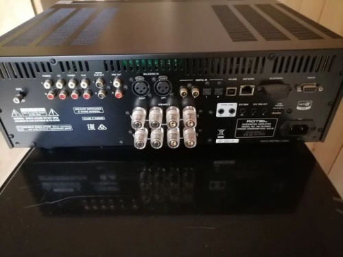 Интегральный усилитель Rotel RA-1572 MKII Black 996119 фото 7