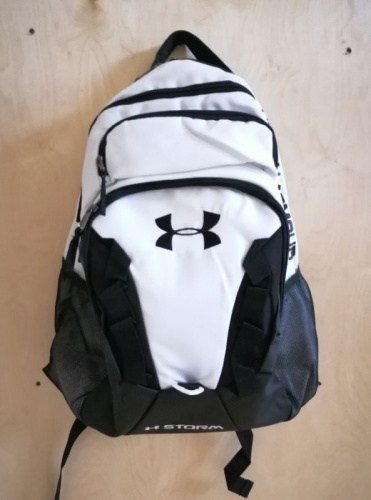 Рюкзак Under Armour Recruit бело-черный 03807