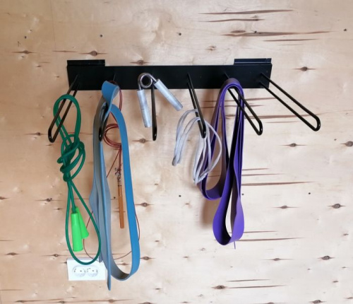 Кронштейн настенный для хранения спортинвентаря 55х8 см 996315 фото 3