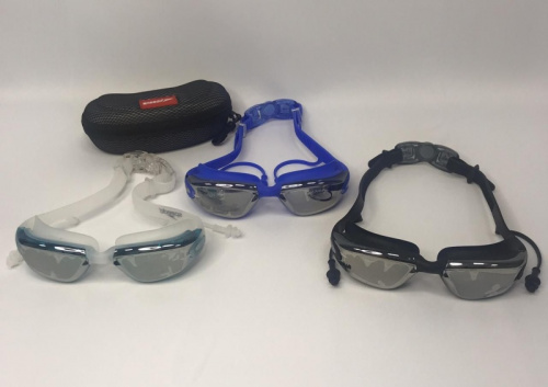 Очки для плавания Speed зеркальные в футляре + беруши 00748 Очки для плавания Speed зеркальные в футляре + беруши 00748