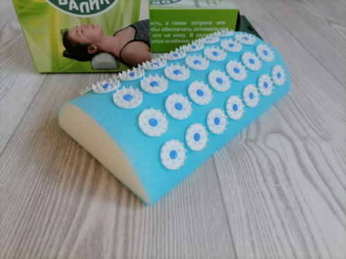 Аппликатор игольчатый (валик) 140х230 мм для шеи голубой 998330