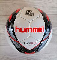 Мяч футбольный №5 Hummel бело-черный 03303